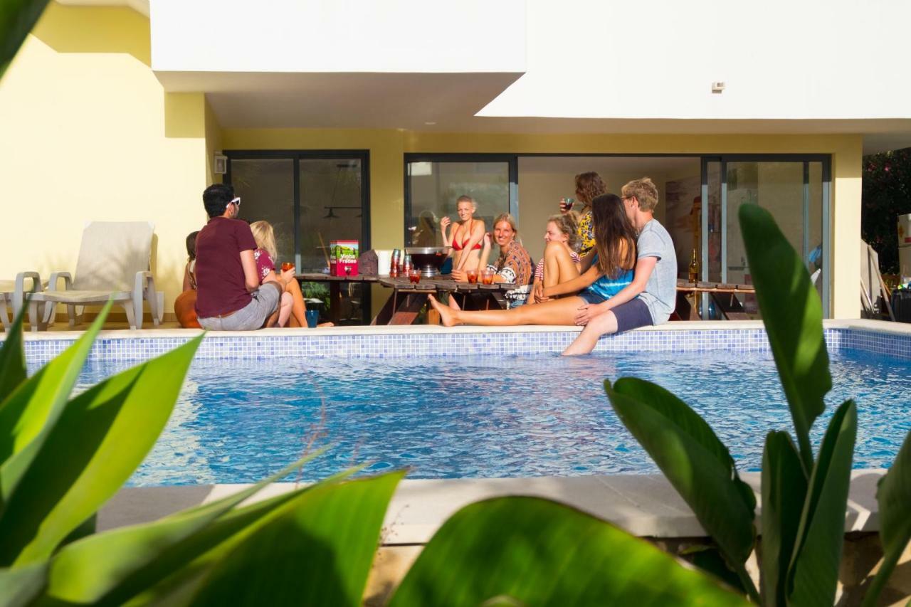 Algarve Surf Hostel - Лагуш Екстер'єр фото