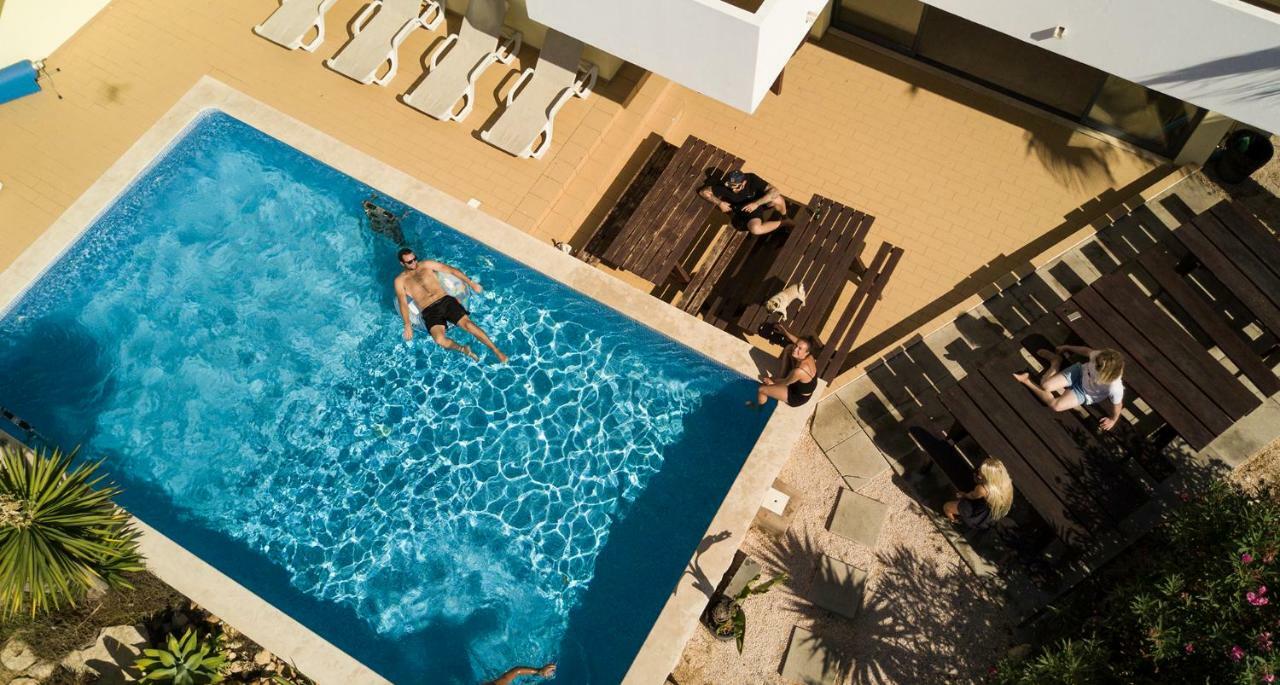 Algarve Surf Hostel - Лагуш Екстер'єр фото