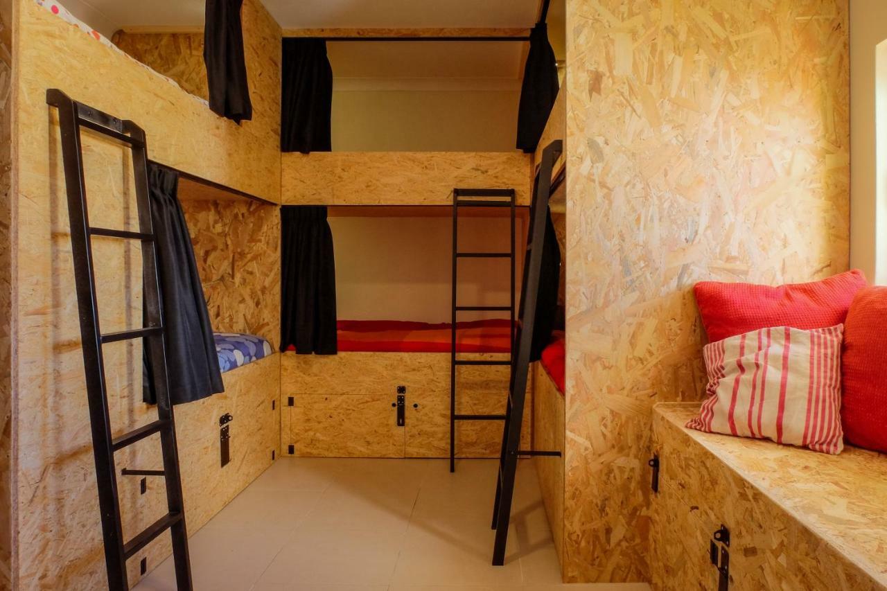 Algarve Surf Hostel - Лагуш Екстер'єр фото