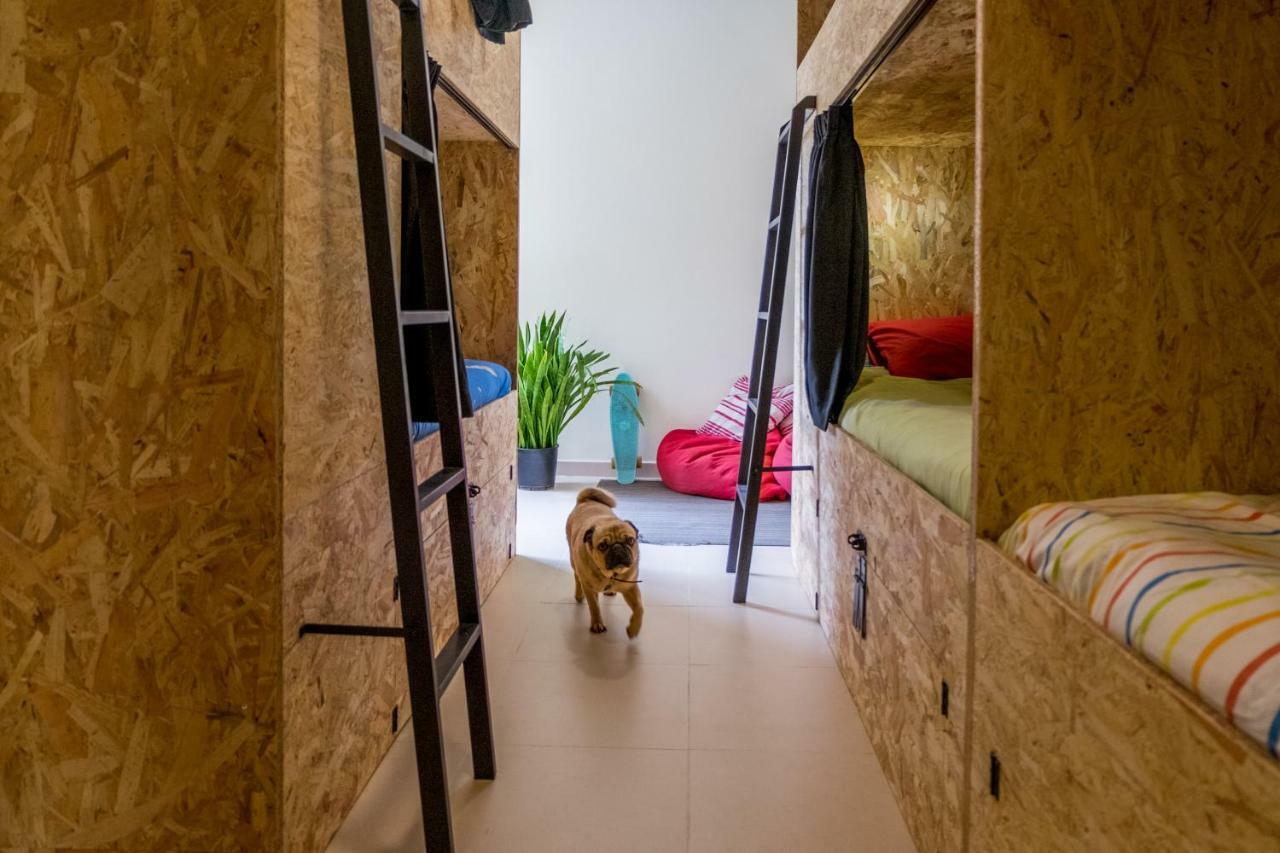 Algarve Surf Hostel - Лагуш Екстер'єр фото
