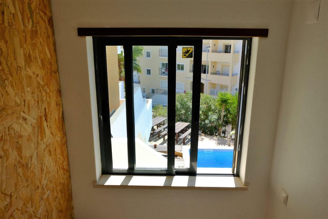 Algarve Surf Hostel - Лагуш Екстер'єр фото