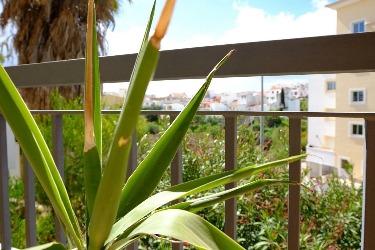 Algarve Surf Hostel - Лагуш Екстер'єр фото
